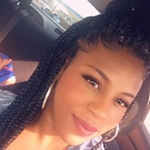 Meet your Posher, Laisha